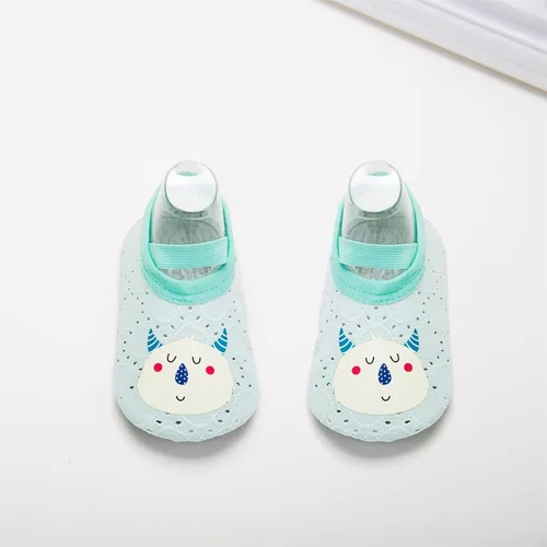 Vista 2 de Zapatos de animales descalzos para bebés y niñas, antideslizantes, para niños pequeños, recién nacidos, con patrón de dibujos animados de malla