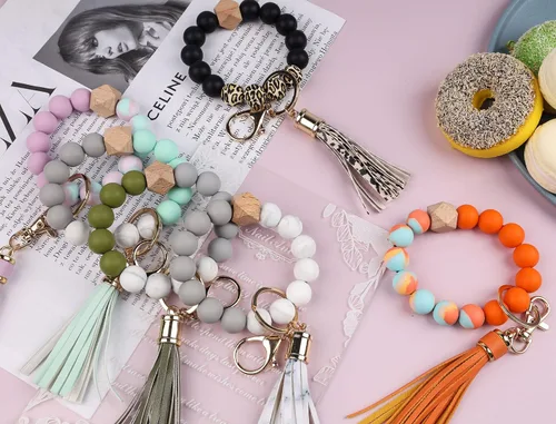 Vista 7 de GIEMSON Llavero de silicona para mujer, pulsera con cuentas para automóvil