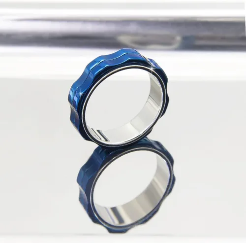 Vista 5 de AmorArtSky Anillos antiestrés para mujeres y hombres con ansiedad anillo giratorio de acero inoxidable de titanio, anillo para el pulgar, anillo