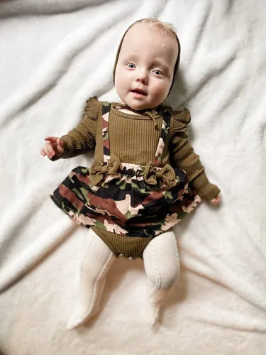 Vista 150 de Unutiylo Ropa de bebé recién nacida prematura con tirantes, traje de otoño e invierno, traje de manga larga con volantes