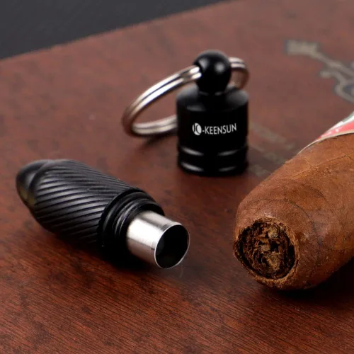 Vista 2 de KEENSUN Puro perforador – Abridor de agujero de cigarro de acero inoxidable, perforador giratorio portátil con llavero (negro)