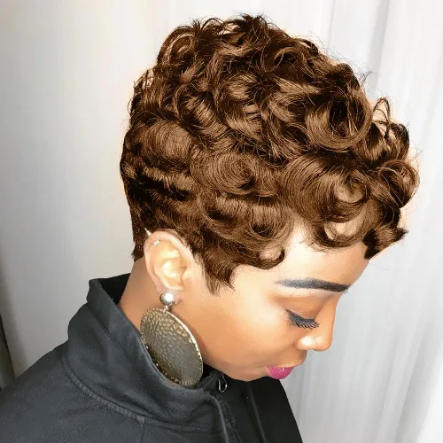 Vista 8 de MOONSHOW - Pelucas cortas de corte Pixie para mujeres negras, peluca de corte Pixie marrón Short Pixie Wigs for Black Women Natural Layered Short