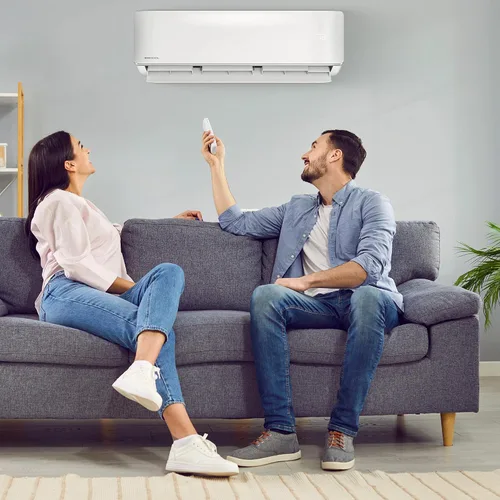 Vista 8 de Mrcool 24000 BTU 230V Mini aire acondicionado sin conductos con bomba de calor y minisplit inversor, Serie Advantage - Unidad de AC montada en pared