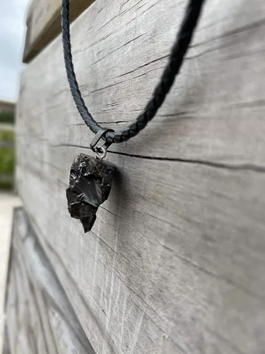 Vista 4 de Elite Shungite - Colgante y collar de protección 100% auténtica, tipo noble crudo 1, idea de regalo, para hombres, mujeres, adolescentes, unisex