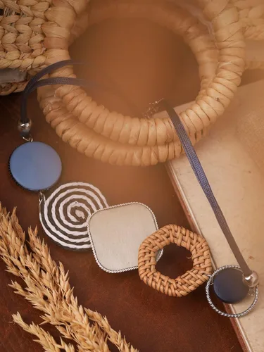 Vista 7 de MINACHI Handmade Braided Necklace for Women, Wooden Beads, Rattan Charm, Vintage Style, Gift Jewelry