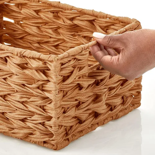 Vista 5 de mDesign Cesta organizadora de almacenamiento de alimentos tejida para cocina, despensa, caja organizadora de contenedores para armarios, estantes