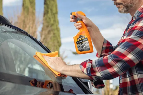 Vista 4 de Armor All Limpiador de vidrio automático 1.37 pt (22 fl oz) en espray de gatillo, 2 paquetes