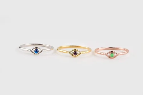 Vista 7 de Elegante joyero Delicado anillo de mal de ojo en oro macizo 9k, 14k y 18k, anillo minimalista de mal de ojo, anillo de mal de ojo de zafiro