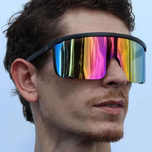 Vista 3 de Gafas de sol impecables unisex de gran tamaño con lentes espejadas, montura negra mate