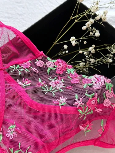 Vista 5 de Lilosy Conjunto de lencería sexy floral bordado de malla con aros