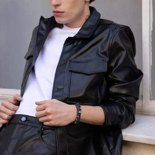 Vista 2 de TempBeau Pulsera de cuero negro cristiano para hombres, pulsera de cuero trenzado de doble fila con cruz de fe para hombres, regalo de joyería