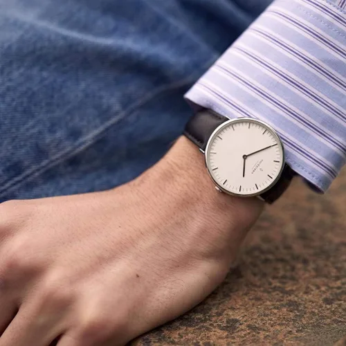 Vista 4 de Nordgreen Reloj nativo escandinavo de oro rosa con correas intercambiables
