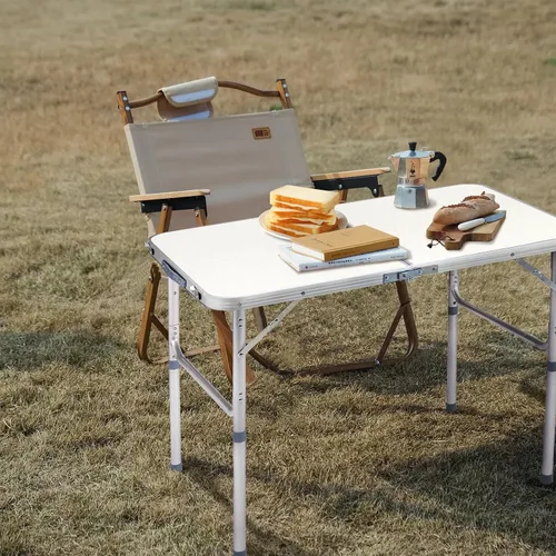 Vista 2 de Mesa plegable de aluminio, mesa de campamento multiusos para picnic, mesa rectangular portátil y ajustable, color blanco