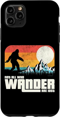Vista 11 de Funda para iPhone 14 Retro Not All Who Wander Are Lost Sasquatch Yeti Bigfoot