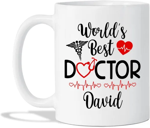Vista 11 de Taza de café personalizada con nombre "A Truly Great Doctor Is Hard To Find And To Forget", taza de té con estetoscopio, taza de cerámica