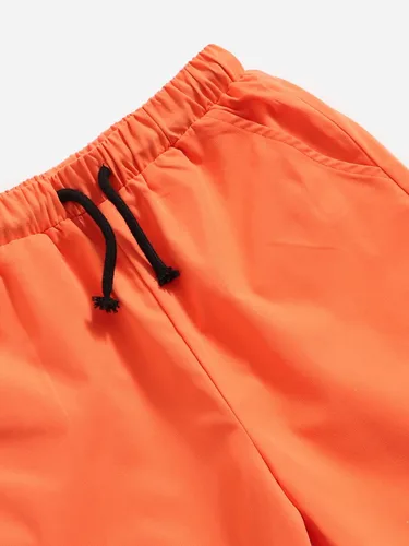 Vista 4 de OYOANGLE Conjunto de 2 piezas para niño con camiseta de manga corta y pantalones cortos