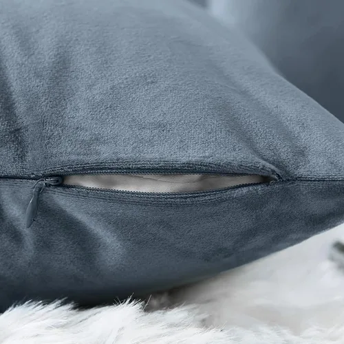 Vista 3 de Paquete de 2 fundas de almohada de terciopelo decorativas para sofá, cama, sofá, silla, funda de cojín azul suave, funda de almohada cuadrada sólida