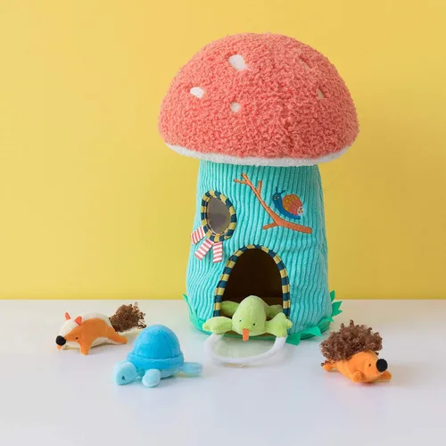 Vista 4 de Manhattan Toy Toadstool Cottage - Juguete de peluche para llenar y derramar para bebés y niños pequeños