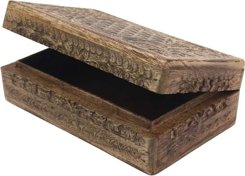 Vista 6 de DharmaObjects Caja de almacenamiento de madera tallada a mano con flores de la vida (natural, grande)