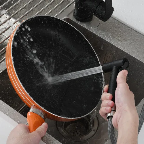 Vista 4 de CIENCIA Juego de rociadores laterales para fregadero de cocina, cabezal de pulverización extraíble de acero inoxidable con manguera y soporte, Negro