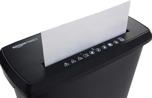 Vista 3 de Amazon Basics Hojas de afilar y lubricantes para trituradora de papel - Paquete de 12