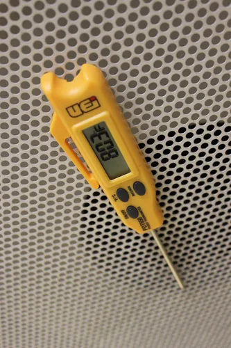 Vista 3 de Termómetro digital de bolsillo plegable UEi Test Instruments PDT650