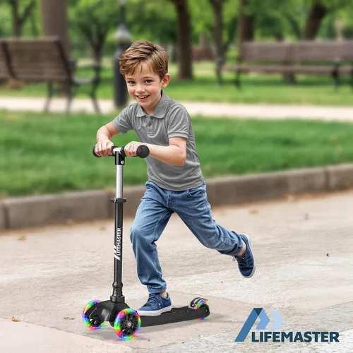 Vista 3 de Lifemaster Mini 3-Wheel Kids Scooter with Multi-Color Wheel Lights – 4-Height Adjustable Handlebar, Wide Anti-Slip Deck, Child Safety Certified