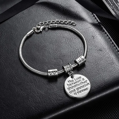 Vista 2 de Brazalete con colgante "Love between a Grandmother and Grandson is Forever