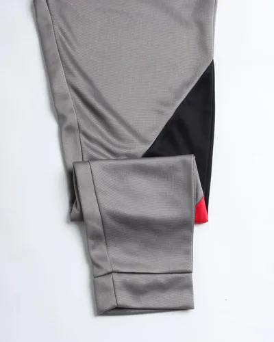 Vista 4 de Body Glove Pantalones deportivos para niños, paquete de 4 unidades, ropa deportiva de tricot para niños, pantalones deportivos con bolsillos