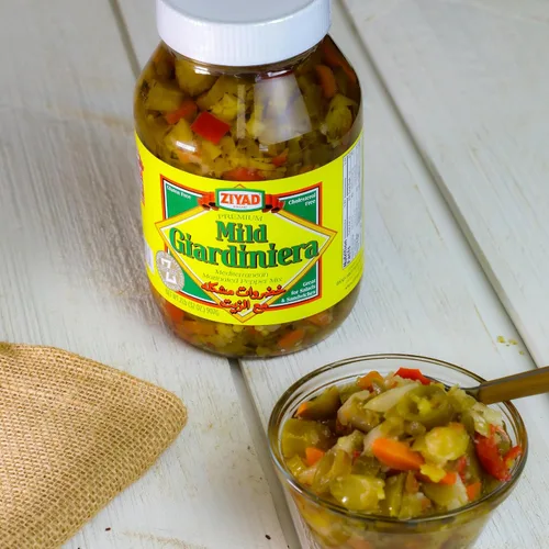 Vista 8 de Ziyad Giardiniera Hot Mediterranean Peppers Mix, Chicago, ideal para sándwiches y ensaladas de huevo, pizza, carne de res italiana, 32 onzas