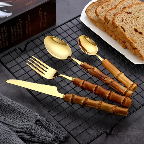 Vista 2 de Juego de cubiertos de bambú dorado de 30 piezas, juego de cubiertos de bambú para 6, utensilios de acero inoxidable para cena, tenedores y cucharas