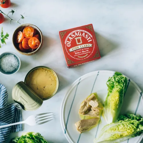 Vista 6 de Olasagasti Atún aleta amarilla en aceite de oliva – Atun Claro capturado en la naturaleza premium, importado de España, alto en proteínas – lata