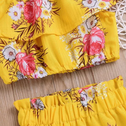 Vista 5 de Conjunto de ropa de verano con cuello halter floral y tirantes amarillos y pantalones cortos
