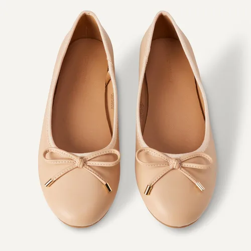 Vista 5 de Amazon Essentials Bailarinas con lazo