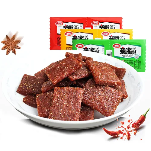 Vista 4 de WeiLong Latiao, Damianjin Gluten picante, Snack chino, Wei Long Series Spicy Gluten (paquete de 40) paquete pequeño ndependiente.