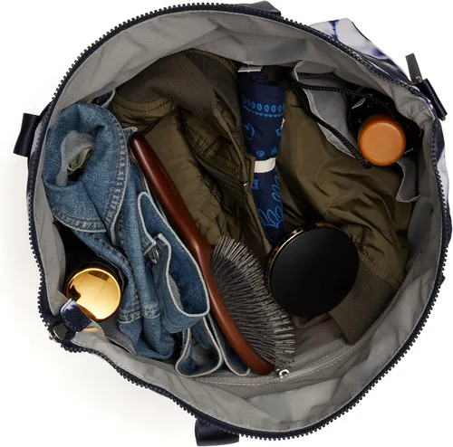 Vista 4 de Baggallini Extra-Large Carryall Tote