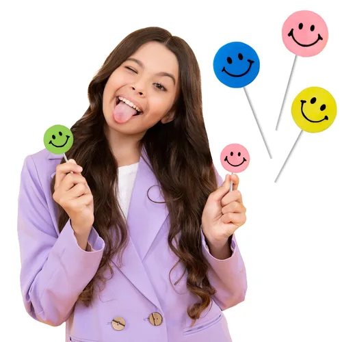 Vista 5 de Paletas surtidas con forma de cara feliz, paleta de remolino arcoíris, sabor a fruta mixta, envueltas individualmente, peso neto. Ventosa de 0.44 oz