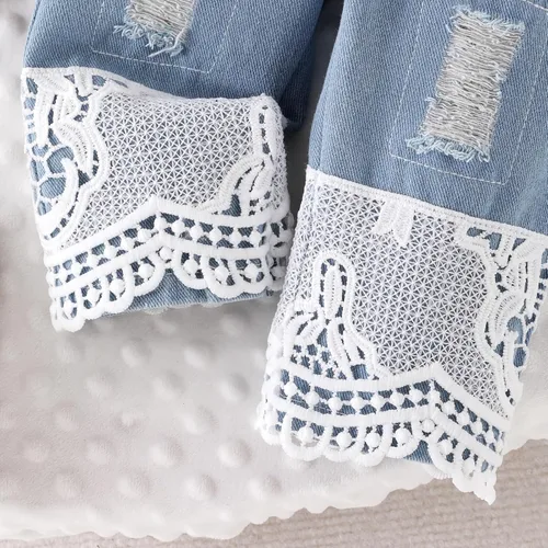 Vista 25 de Conjunto de ropa de bebé niña para bebé, mameluco de encaje blanco de manga larga + pantalones de mezclilla
