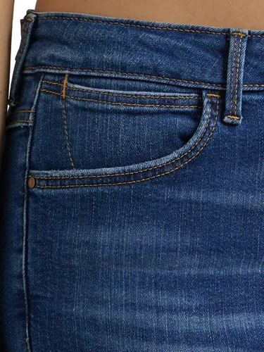 Vista 5 de Wrangler Jeans Ultimate Riding para mujer