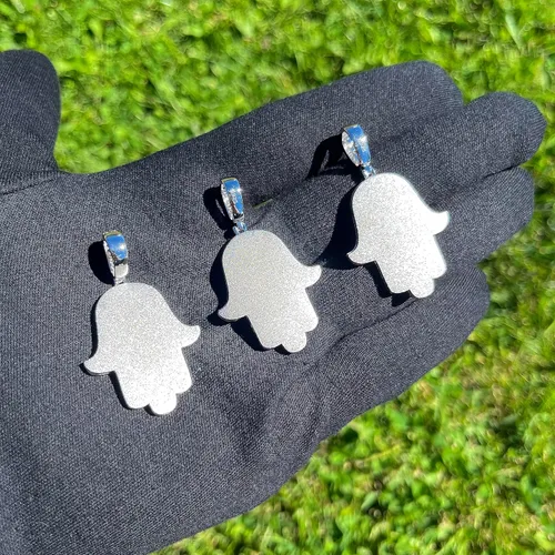 Vista 6 de VVS1 - Colgante de moissanita Hamsa mano mal de ojo de buena suerte para hombres y mujeres, chapado en oro de 18 quilates, plata de ley 925 maciza