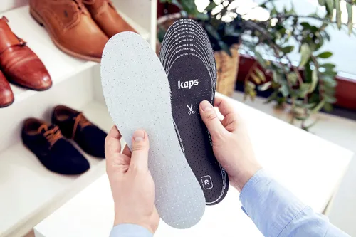 Vista 6 de Kaps Odour Stop - Juego de 6 pares de plantillas antiolores para zapatos con carbón que come olor, insertos para zapatos, paquete de 6 pares