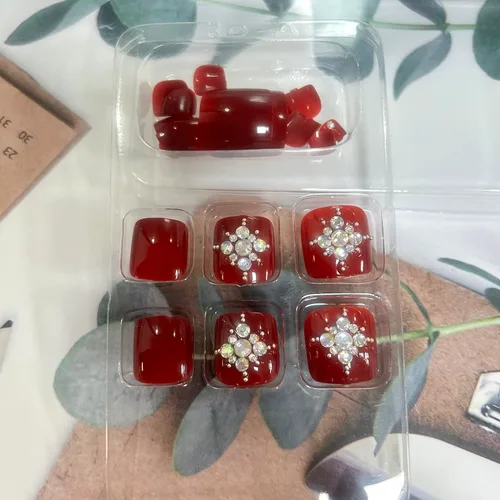 Vista 3 de Uñas cortas cuadradas a presión, puntas de uñas reutilizables de cobertura completa con pegamento, uñas adhesivas con diseños de diamantes