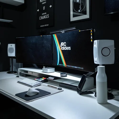Vista 13 de ADAM Audio D3V Active Desktop Studio Monitor Speakers - White