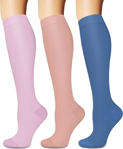 Vista 25 de Calcetines de compresión para mujeres y hombres circulación (3 pares) son el mejor apoyo para correr, atletismo, ciclismo, senderismo