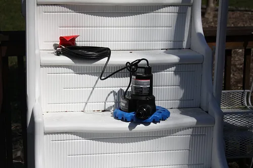 Vista 8 de WAYNE WAPC250 bomba automática de 1/4 HP de encendido/apagado para quitar el agua de la alberca
