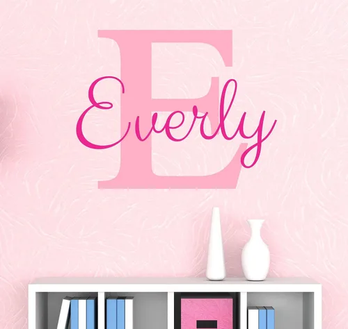 Vista 2 de Calcomanía de pared con nombre y inicial para niñas, decoración de pared, personalizada, decoración, guardería, dormitorio, además de calcomanía