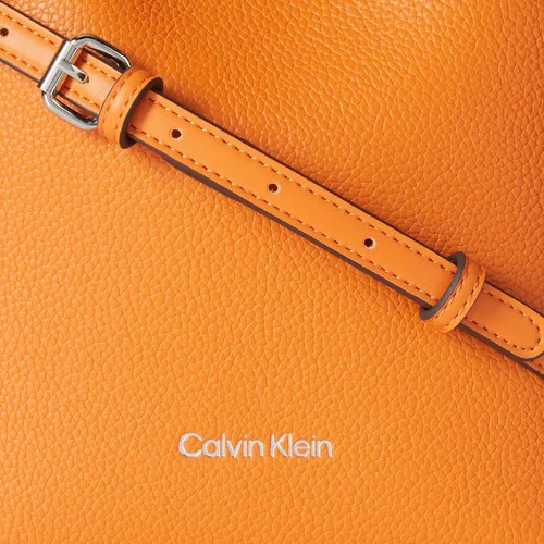 Vista 6 de Calvin Klein Remy, Rocky Road - Bolso cruzado novedoso