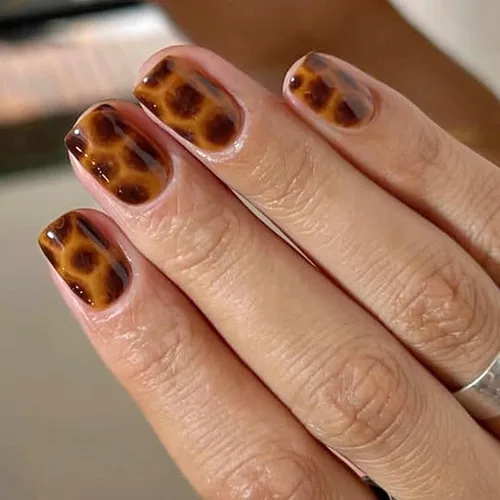 Vista 13 de MISUD Uñas Postizas Cortas Cuadradas - Uñas con Pegamento de Verano Colorido, Diseño de Arcoíris de Cocodrilo Acrílicas 24 piezas