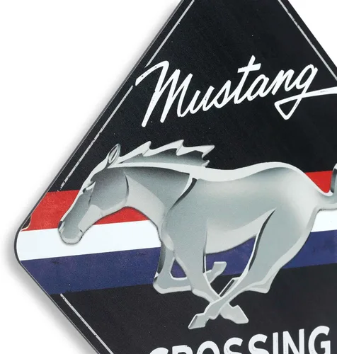 Vista 4 de Letrero de metal para Ford Mustang Crossing Decoración de pared automotriz en forma de diamante para garaje o cueva de hombre