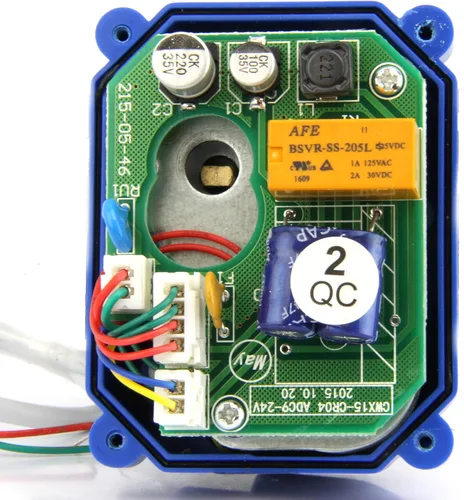 Vista 5 de Válvula de bola motorizada. Válvula de bola de acero inoxidable de 3/4" con puerto completo, 9-24V CC y configuración de retorno automático de 2